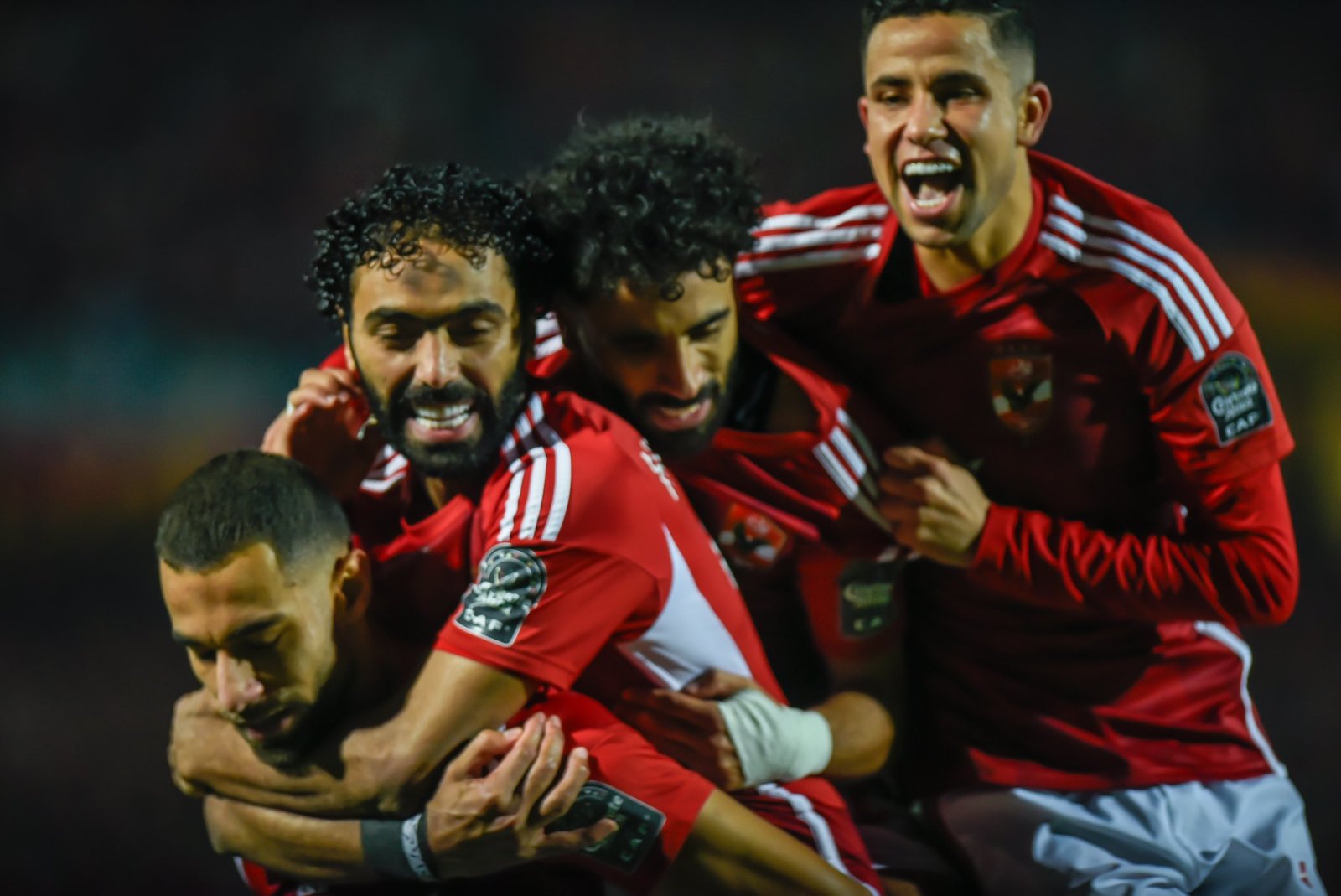 الأهلي يهزم سيمبا 2- 0 ويتأهل لنصف نهائي دوري أبطال أفريقيا
