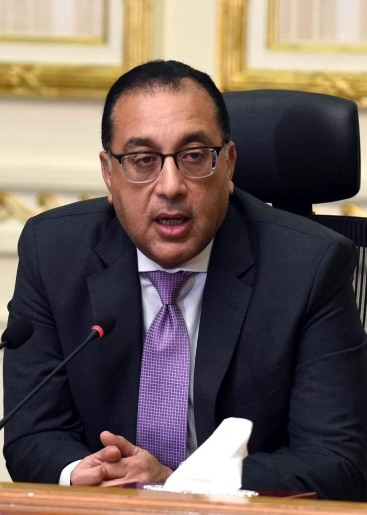 مدبولي يُتابع جهود اللجنة الطبية العليا والاستغاثات بمجلس الوزراء