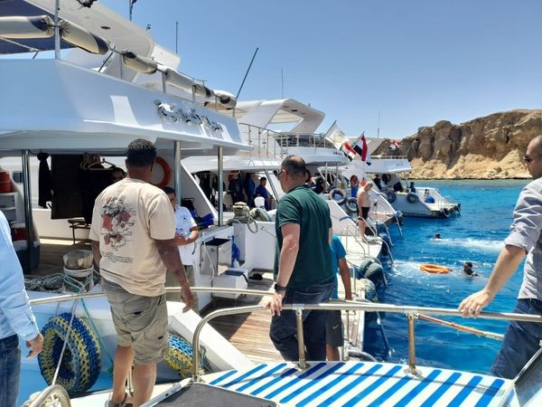 وزيرة البيئة: التحفظ على السفينة الدولية الجانحة بعد خروجها