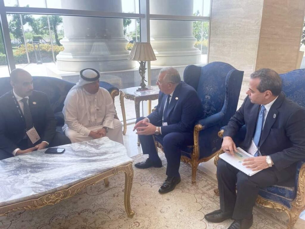 وزير الزراعة يبحث مع «العربية للاستثمار» دعم منظومة الأمن الغذائي 