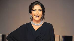 الفنانة منى زكى