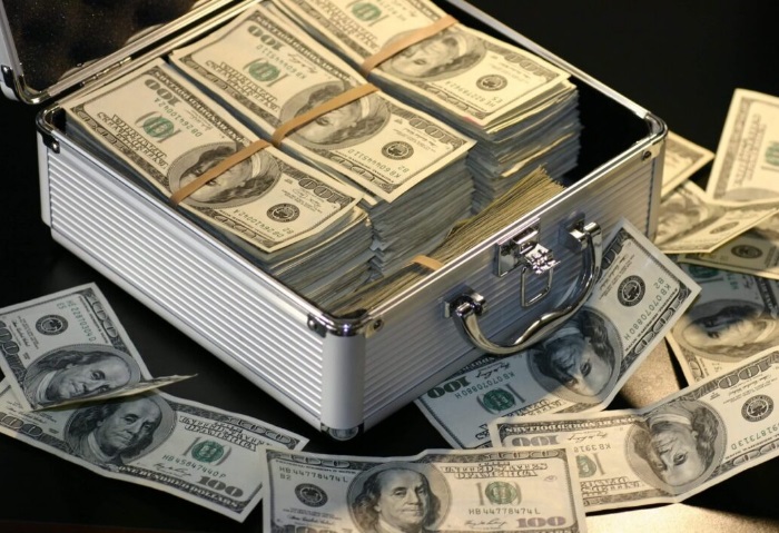 سعر الدولار أمام الجنيه اليوم الجمعة 5 يوليو 2024