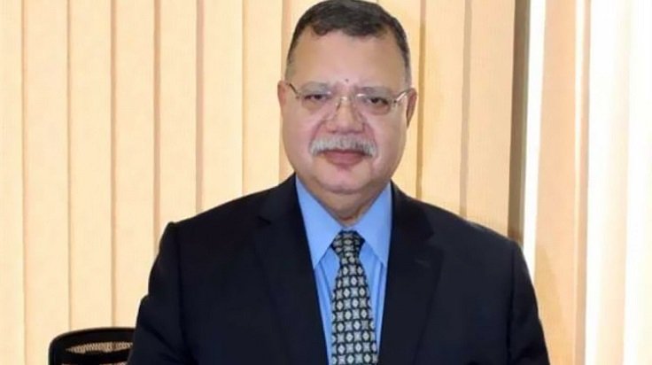 حمدي عبد العزيز المتحدث باسم وزارة البترول