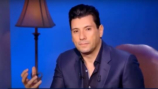 القبض على اسلام البحيري بسبب شيكات بدون رصيد 