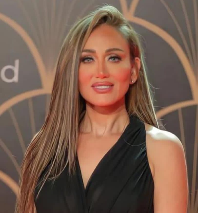 ريهام سعيد تقدم بلاغات تتهم كروان بالسب والقذف