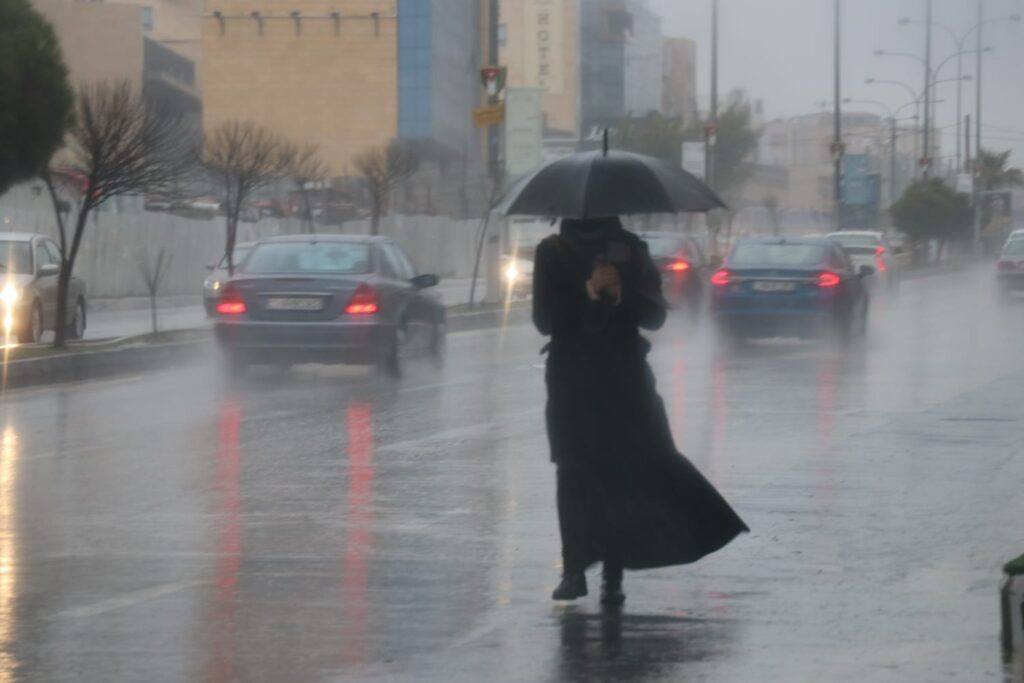 الأرصاد تنصح: «شيلوا الصيفى»