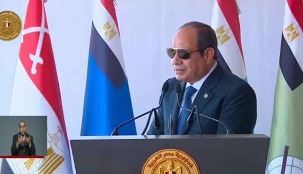 الرئيس السيسي: يقدم الشكر للقوات المسلحة،على جاهزيتها الدائمة وعقيدتها العقيد الشريفة المخلصة لـ وطنها وليس لأحد