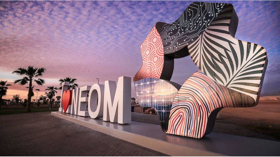 نيوم» توقع على إنشاء مجمعاً لمصانع الخرسانة لدعم «ذا لاين» بـ186 مليون دولار