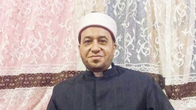 الأوقاف يمنح شريف إبراهيم لقب الإمام المثالي.. رد ربع مليون جنيه تحولت له بالخطأ