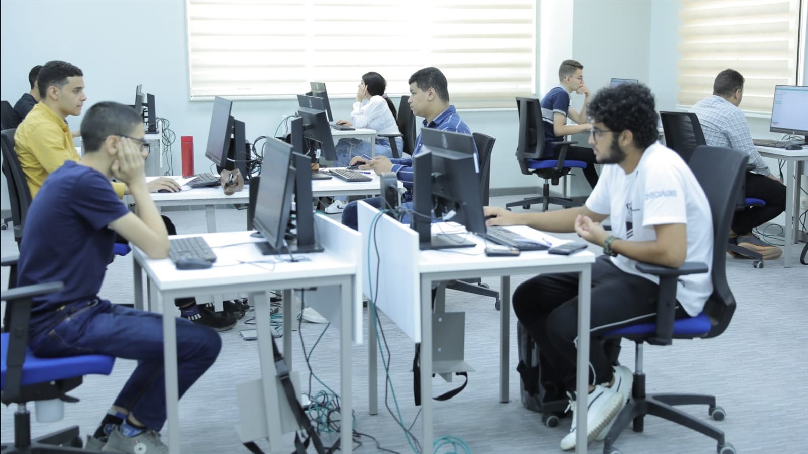الدبلومات الفنية 2025