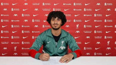 كريم أحمد يوقع مع نادي ليفربول