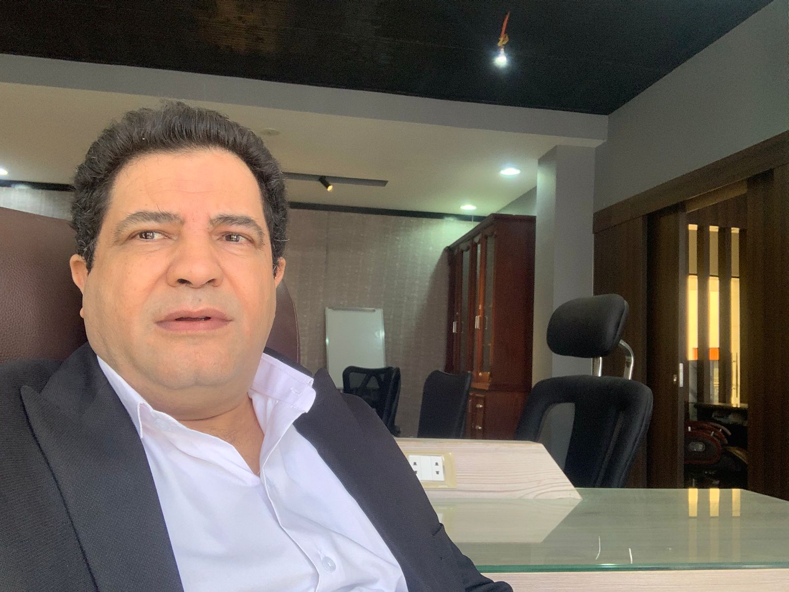 المخرج سيد سالم يعلن عن انطلاق نقابة العاملين بالسوشيال ميديا والإعلام الرقمي تحت التأسيس، بمشاركة المستشار الإعلامي ترك، لتكون كيانًا جديدًا يحمي حقوق صناع المحتوى ويضع ضوابط مهنية للإعلام الرقمي في مصر والعالم العربي.