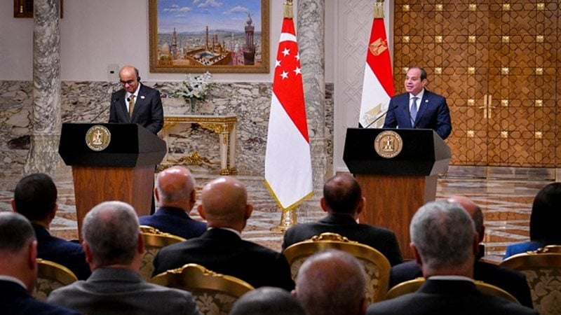 السيسي ونظيره السنغافوري يشهدان توقيع مذكرات تفاهم ويؤكدان تعزيز الشراكة الاستراتيجية بين البلدين