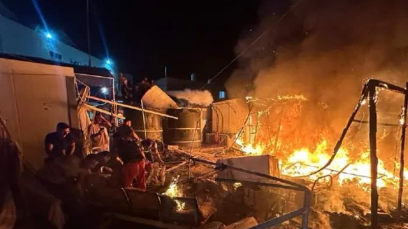 الاحتلال يقصف خيمة نازحين غرب غزة… 4 شهداء وطفلة بين المصابين بجروح خطيرة